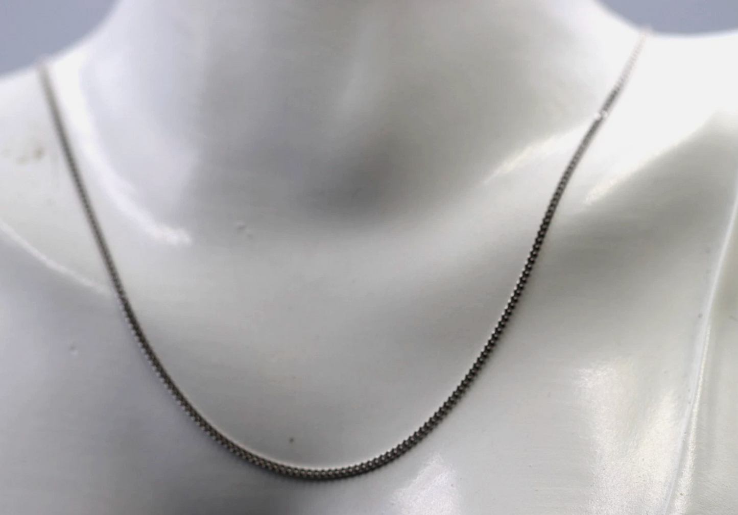 Genuine 9ct 9k 375 White Gold Diamond Cut Curb Necklace Chain 2.5grams 40cm