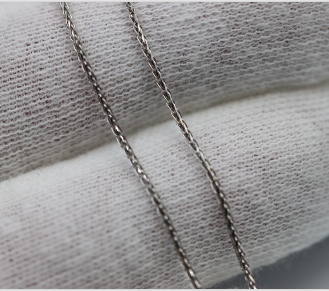 18ct 18K White Gold Fine Spiga Wheat Chain Necklace 3.1grams 55cm