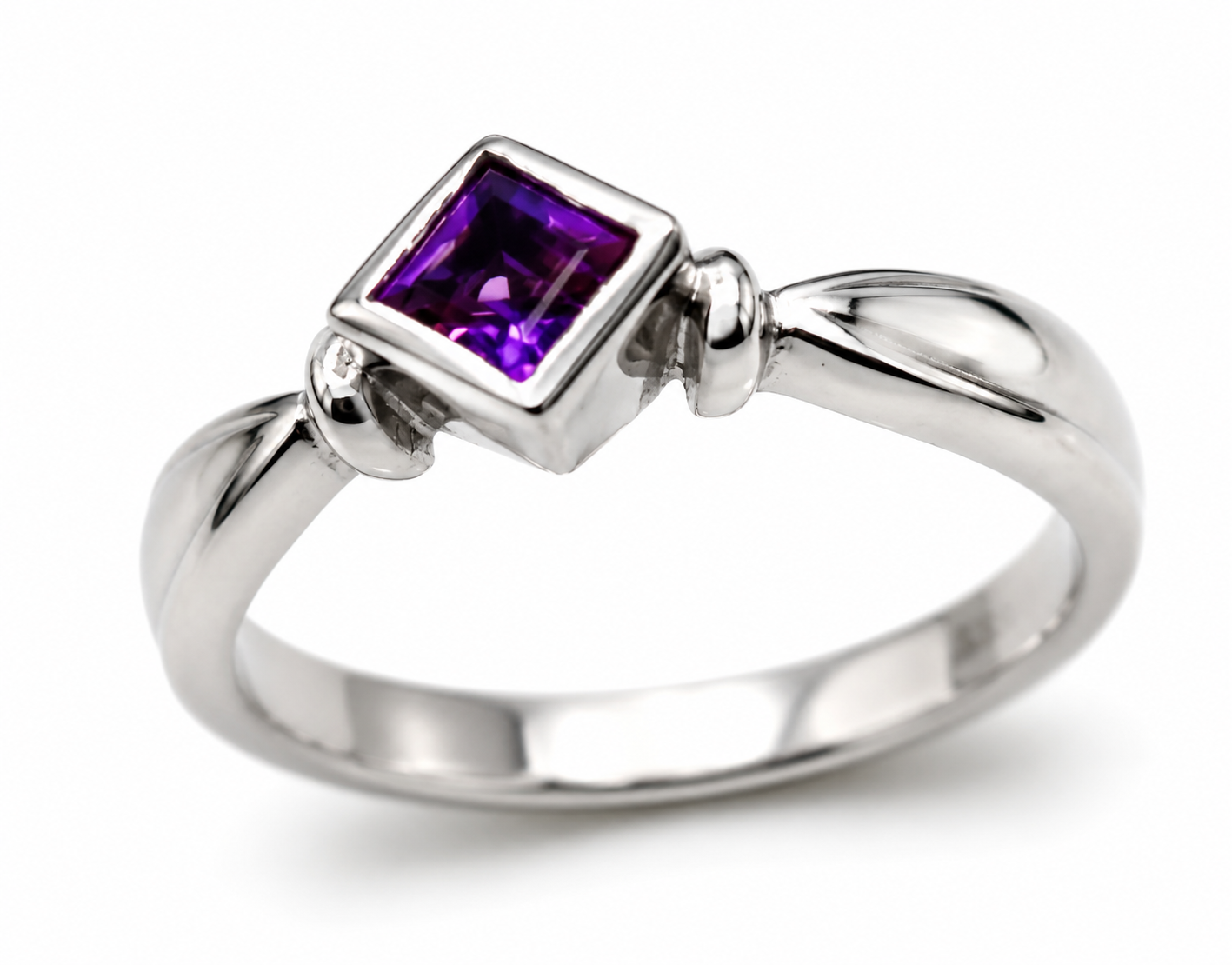 Size M Sterling Silver 925 Purple Amethyst Square Set Ring