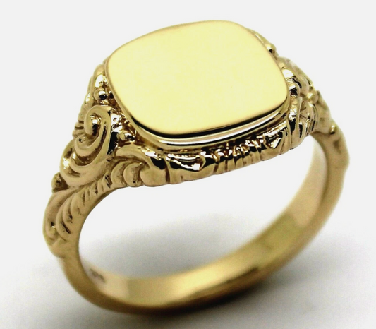 Kaedesigns Solid Genuine 9ct 9kt 375 Yellow Gold Square Engraved Signet Ring 335 - Choose your ring size Q to Z