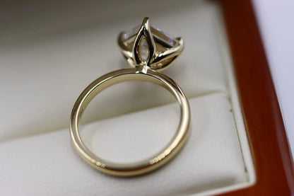 Genuine 18ct 750 Solid Yellow Gold Asscher 3.07ct D VVS1 Lab Grown Diamond Ring