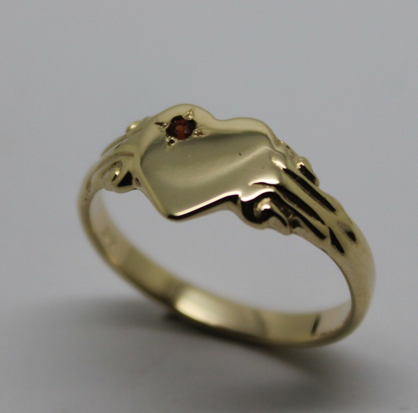 July Birthstone 9ct Yellow Gold 375 Red Ruby Stone Heart Signet Ring