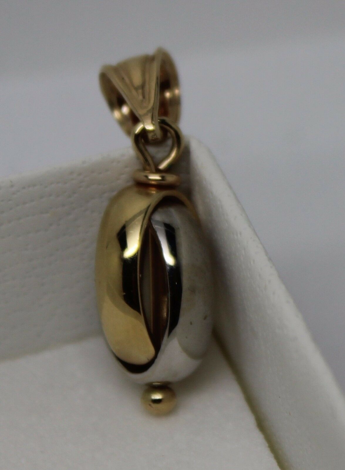 Kaedesigns New 9ct Yellow & White Gold or Rose & White Gold Oval Belcher Ball Pendant