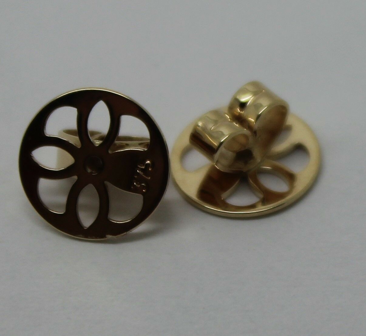 Genuine 9ct or 18ct Yellow or White Gold Filigree Disc Earrings Butterfly Backs