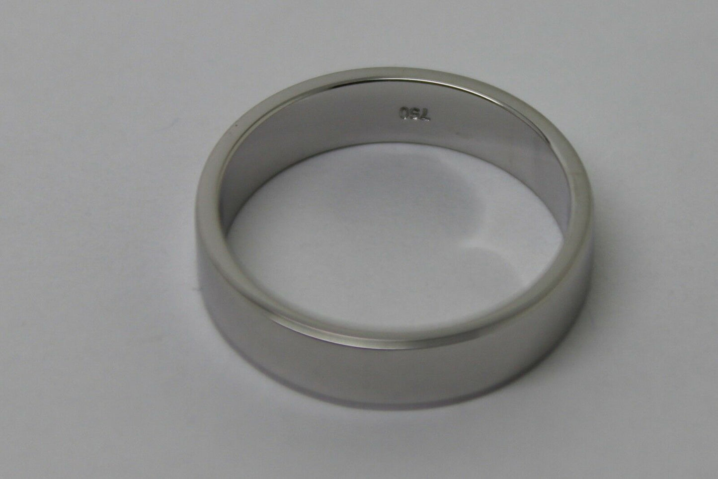 Size L 18ct Hallmarked 750 White Gold Full Solid 4mm Flat Wedding Band
