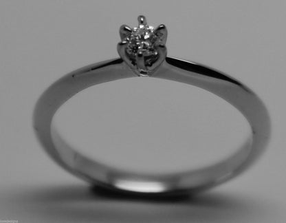 GENUINE NEW  Solitaire .10 carat Round Diamond Ring 18K 18ct 750 WHITE Gold