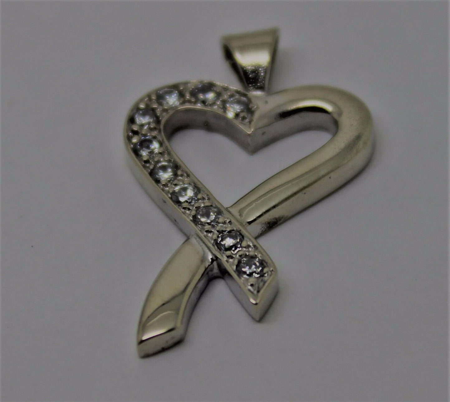 Genuine 9ct 9k 375 White Gold Cubic Zirconia Heart Pendant