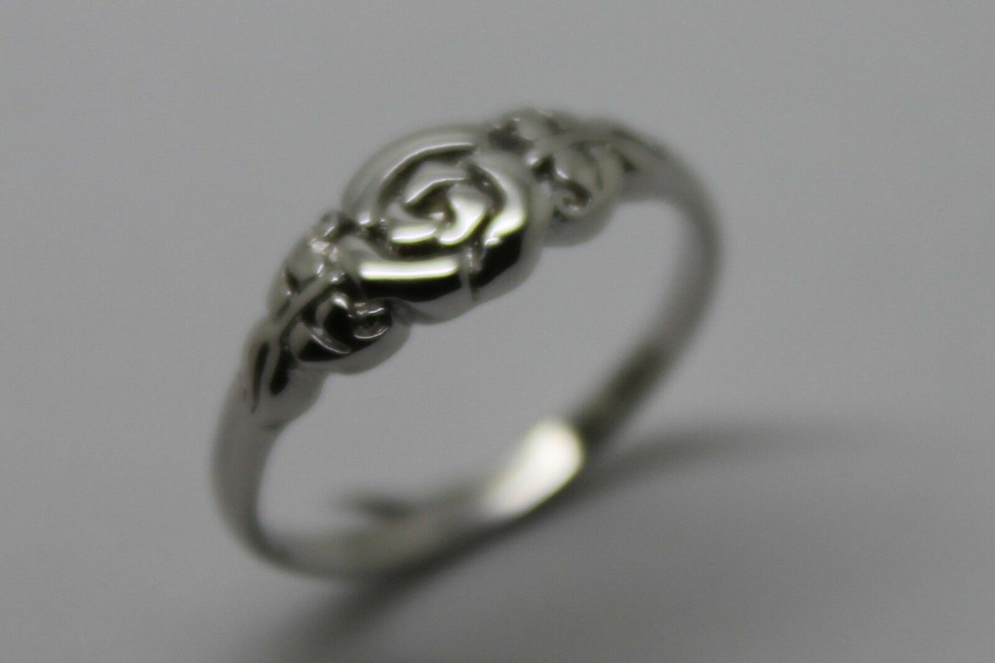 Genuine Solid 9ct White Or Rose Or Yellow Gold Flower Ring Choose Size F To K