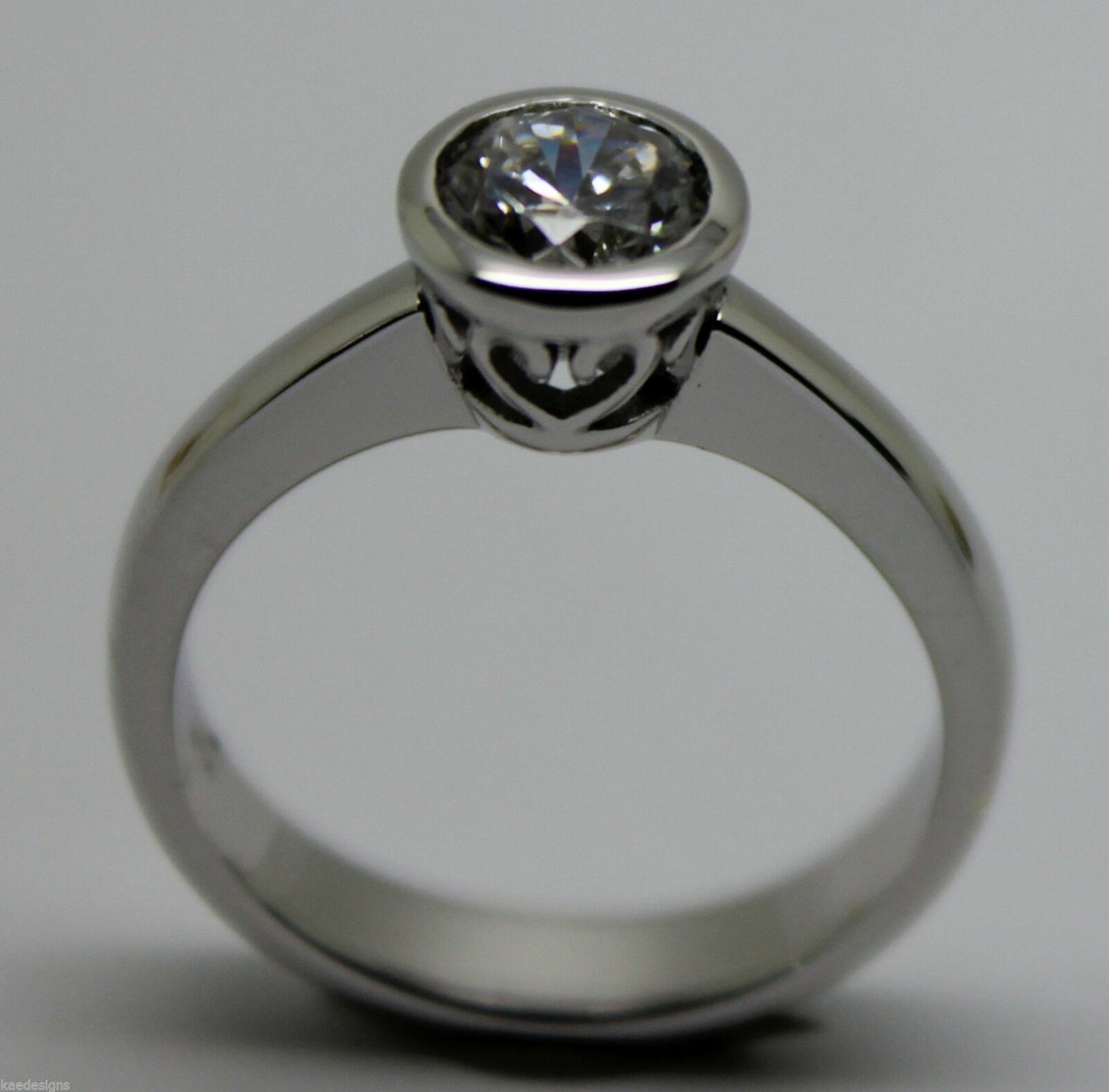 Genuine Cubic Zirconia 9ct Solid White Gold  Ring Size Q