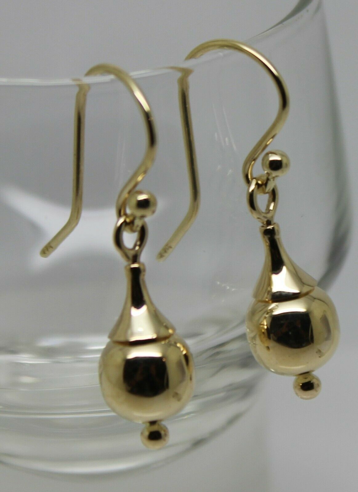 Kaedesigns Genuine  9ct 9k 375 Yellow, Rose or White Gold 8mm Ball Earrings
