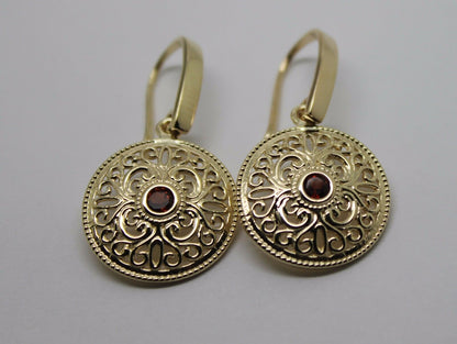 Kaedesigns 9ct Solid Yellow, Rose or White Gold Antique Red Garnet Filigree Drop Earrings