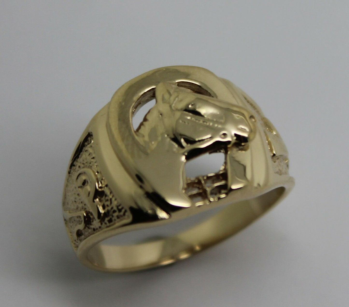 Kaedesigns, 9ct 375 Yellow or Rose or White Gold Large Heavy Horse Shoe Ring 390