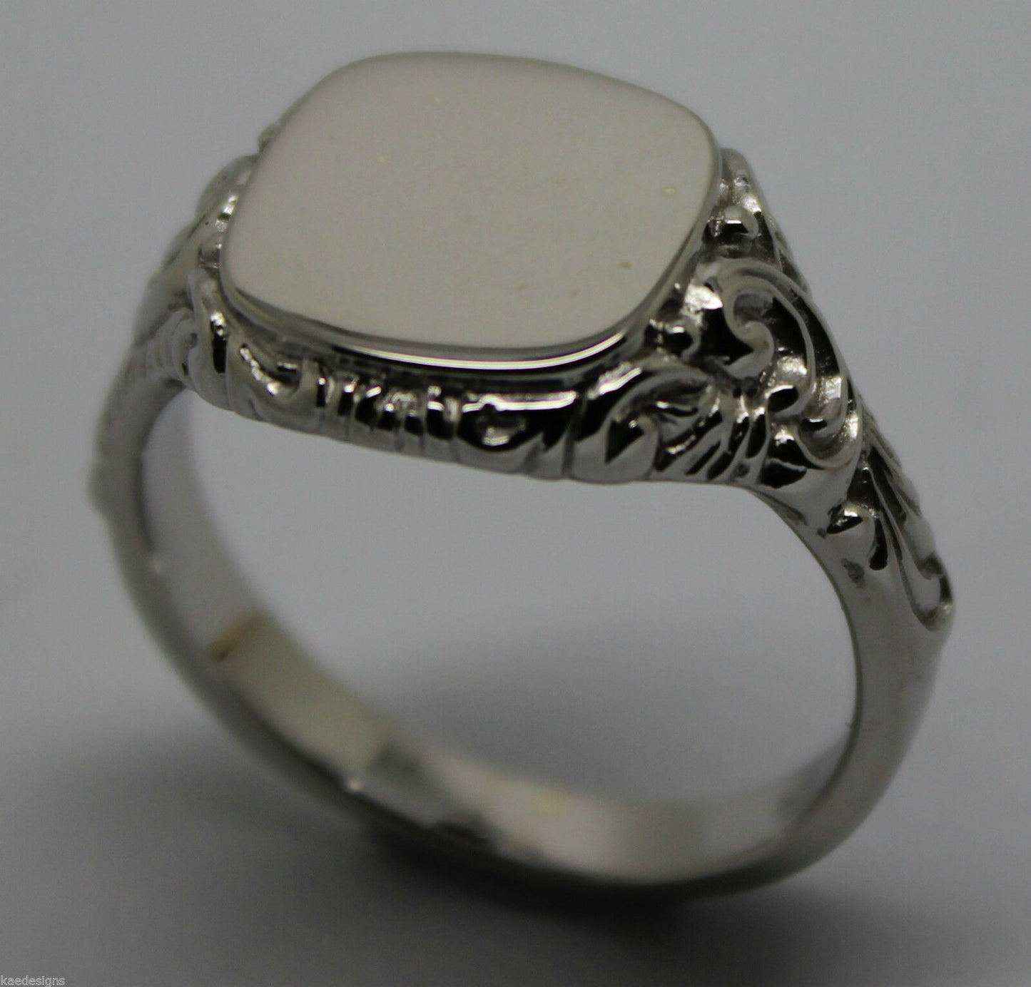Genuine Large Mens 9ct 9k 375 White Gold Square Engraved Signet Ring