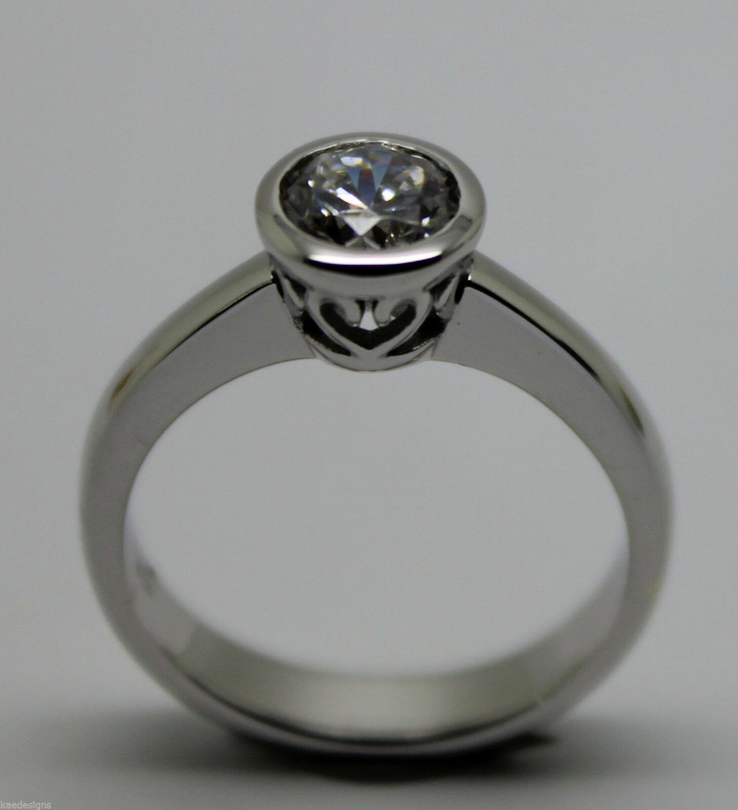 Genuine Cubic Zirconia 9ct Solid White Gold  Ring Size Q