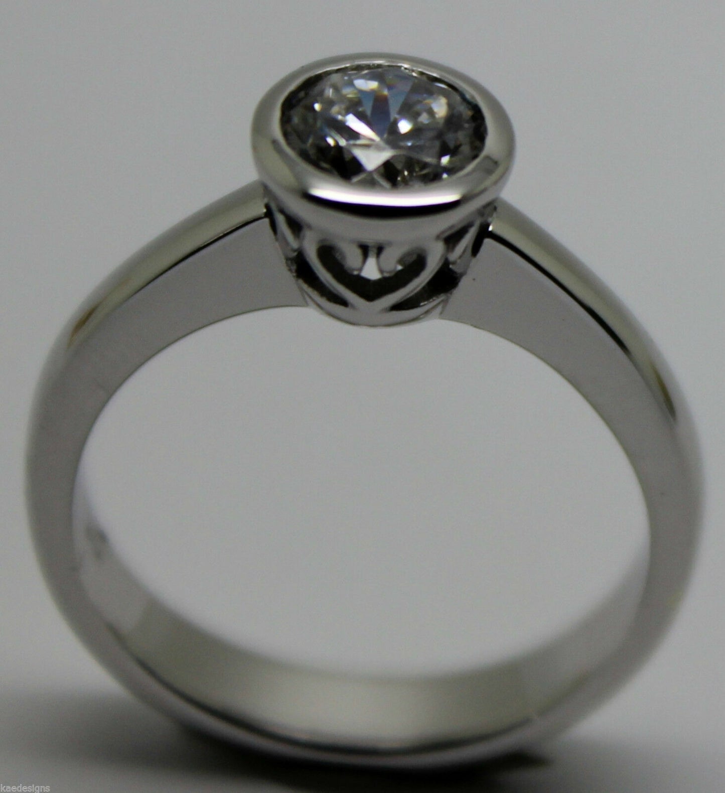 Genuine Cubic Zirconia 9ct Solid White Gold  Ring Size Q