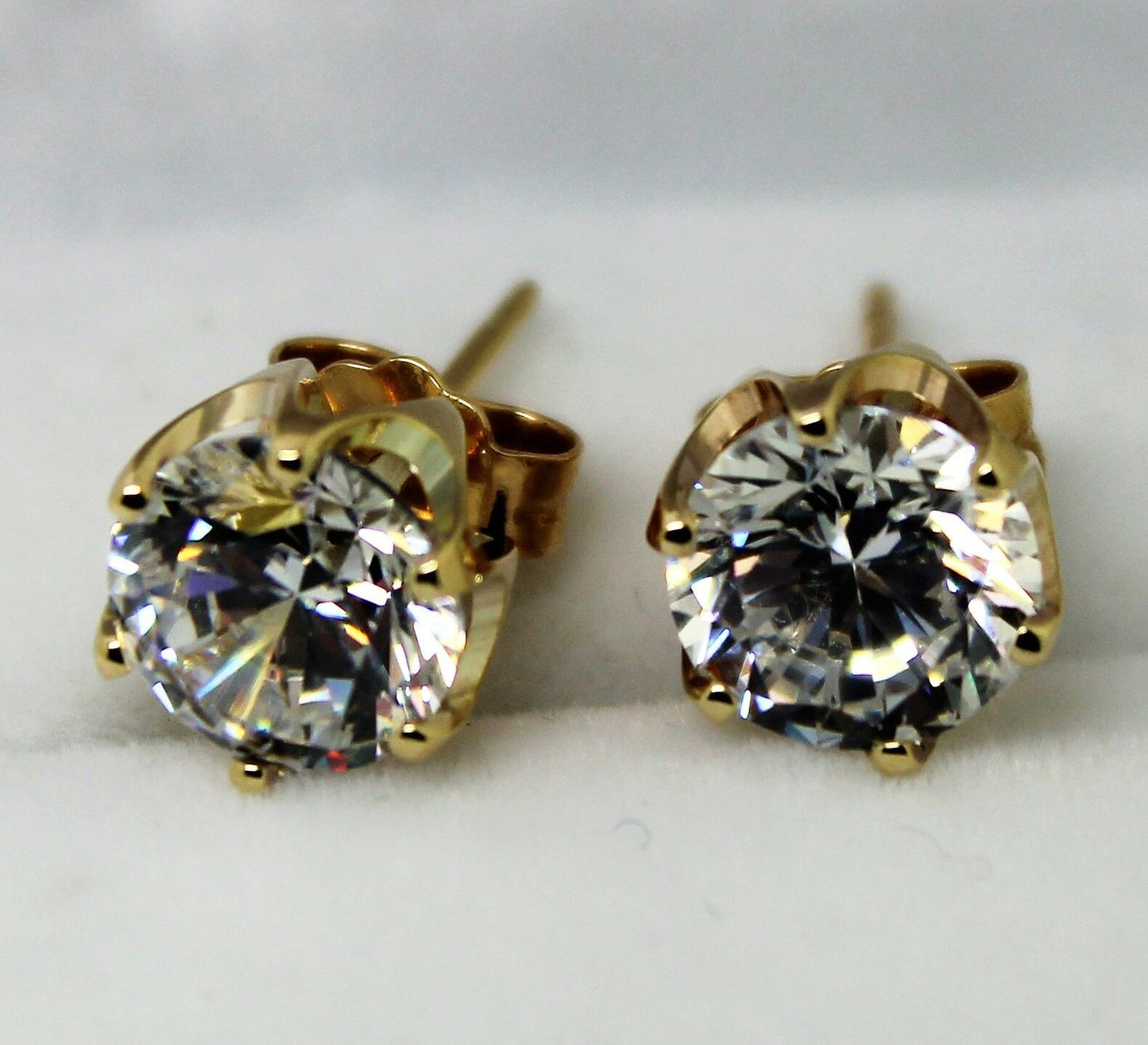 Genuine 9ct 9K 375 Yellow Gold Claw-set Round 8mm Stud Earrings