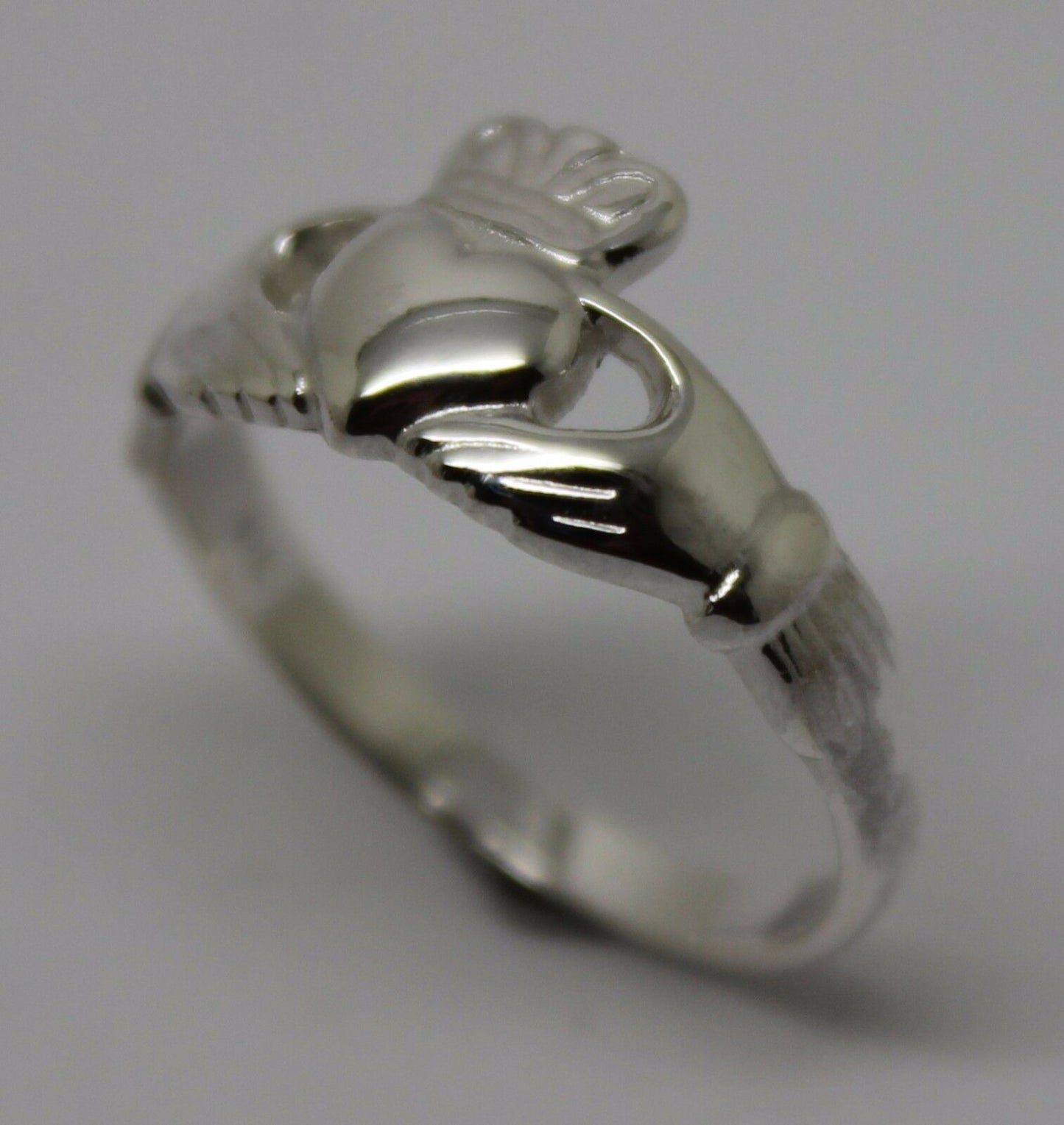 Genuine 9ct 375 Solid Yellow, Rose or White Gold Claddagh Celtic Friendship Ring In Your (Sizes L to S)