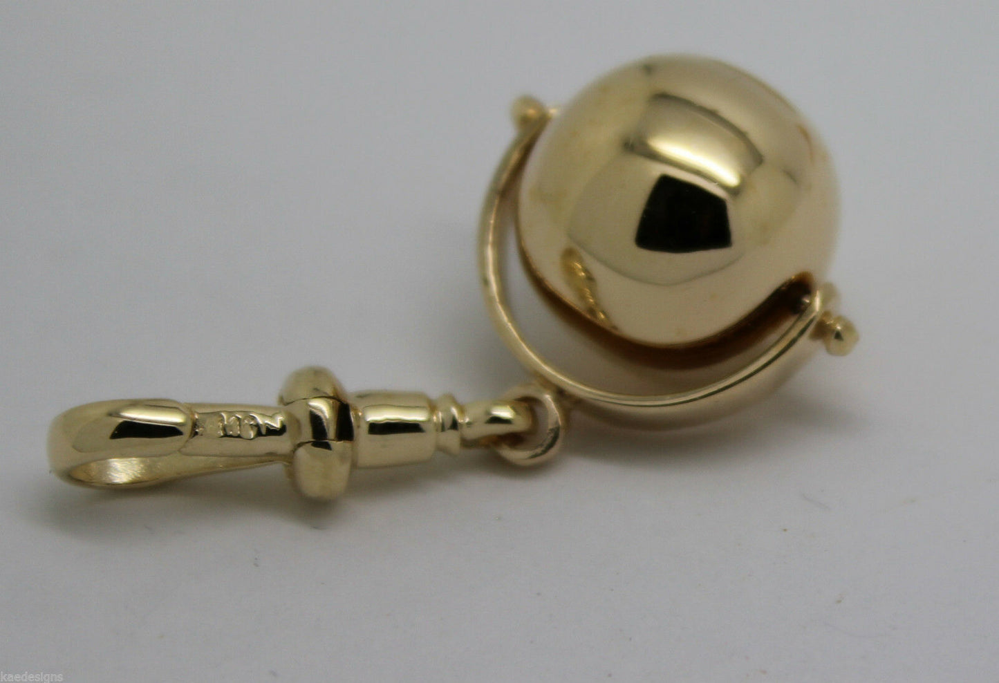 Genuine 9ct Yellow or Rose or White Gold Plain 14mm Ball Spinner with Swivel Clasp