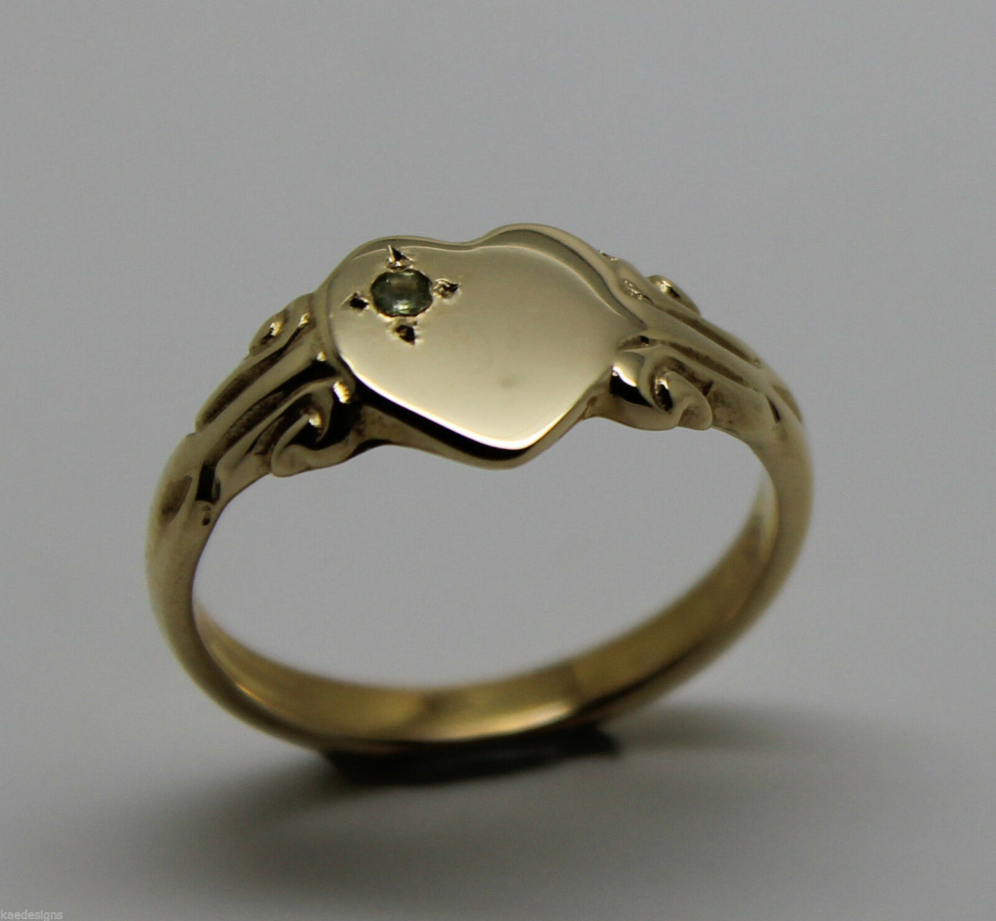 Size Q August Birthstone 9ct 9k 375 Yellow, Rose or White Gold Green Peridot Stone Heart Signet Ring