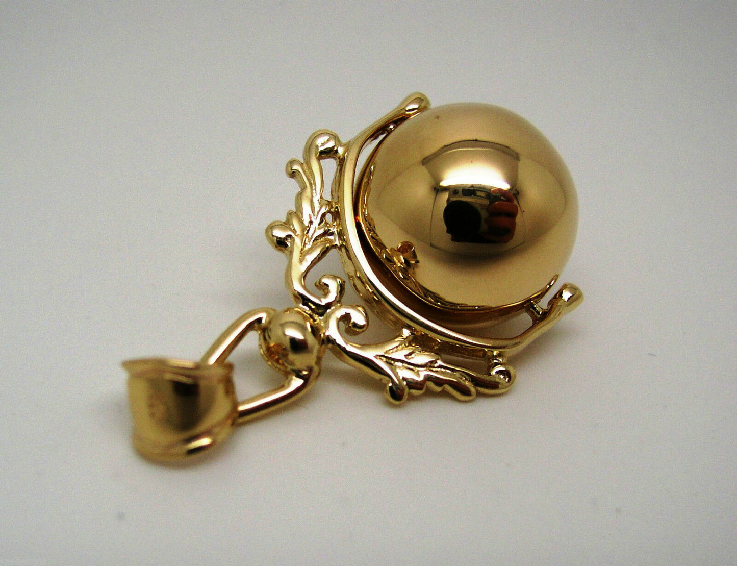 Kaedesigns, New Solid 9ct Yellow Or Rose Or White Gold 16mm Ball Spinner Pendant