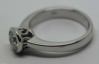Genuine Cubic Zirconia 9ct Solid White Gold  Ring Size Q