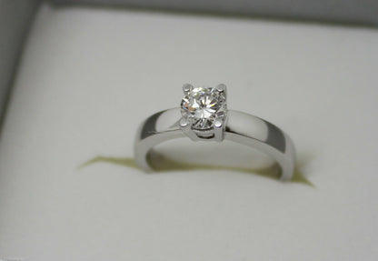 Genuine 18ct 18k Solid White Gold Round Cut Ring Size J 1/2
