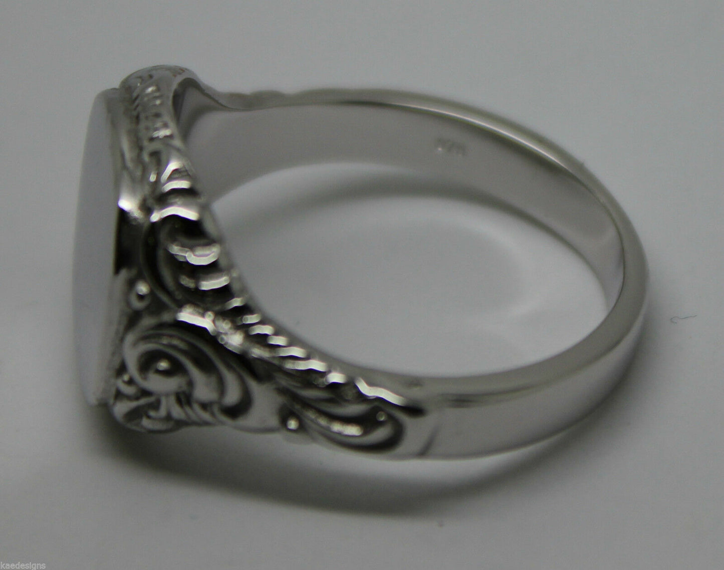 Genuine Solid Large Mens 9ct White Gold Square Engraved Signet Ring Size V