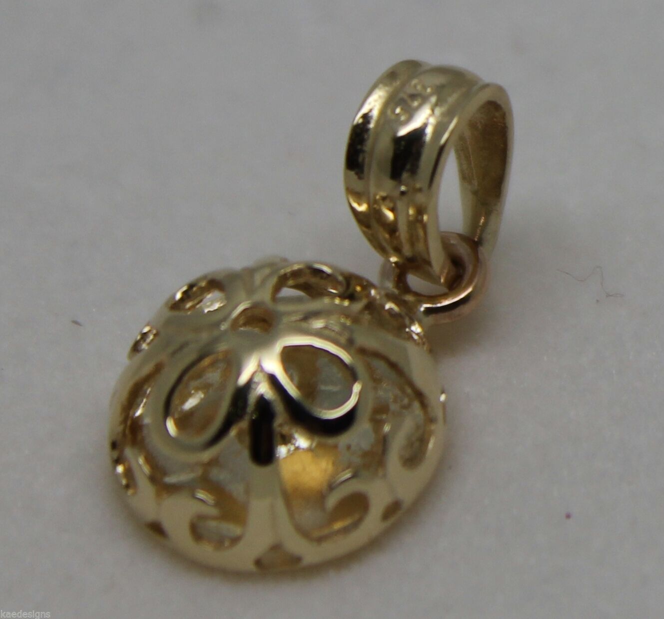 Genuine Solid 9ct Yellow Or Rose Or White Gold Half Ball Filigree Flower Pendant