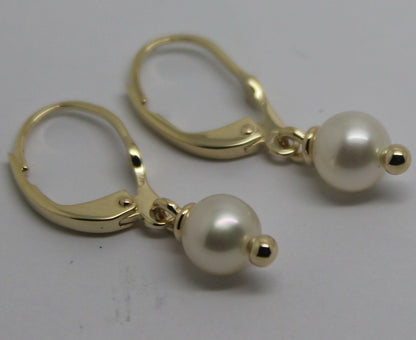 Kaedesigns 9ct 9k 375 Yellow, Rose or White Gold 6mm White Pearl Continental Clip Earrings