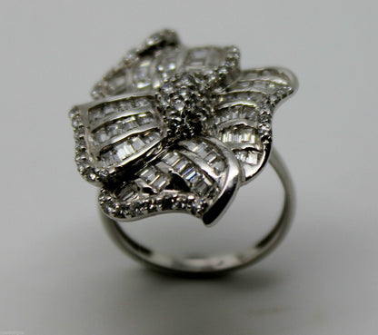 Genuine 18ct 750 Flower Cubic Zirconia White Gold Dress Ring