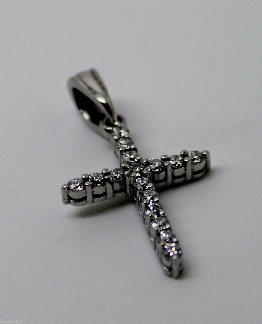New Genuine 18ct 18k 750 White Gold Crucifix Cross And Genuine Diamond Pendant