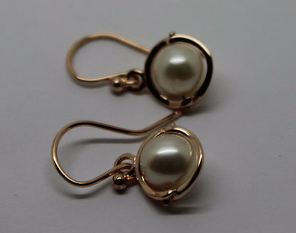 Kaedesigns, New Genuine 9ct Yellow, Rose or White Gold 7.6mm White Pearl Belcher Hook Earrings