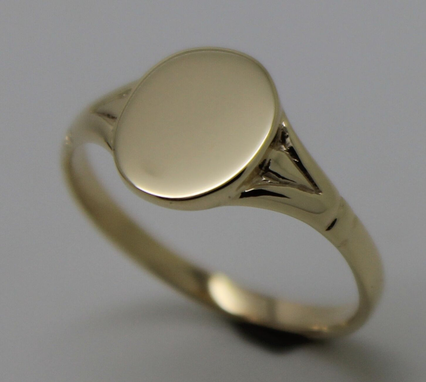 Kaedesigns Genuine Solid 9ct Yellow, Rose or White Gold Oval Signet Ring