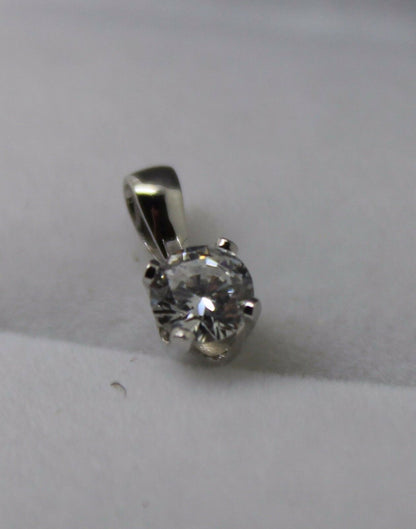 GENUINE New 9ct White Gold Claw-set Round small delicate 4mm Cubic pendant