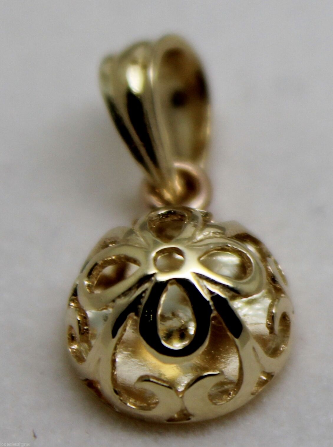 Genuine Solid 9ct Yellow Or Rose Or White Gold Half Ball Filigree Flower Pendant