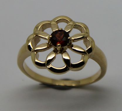 Size Q 9ct Yellow Gold Red Garnet January Birthstone Flower Ring