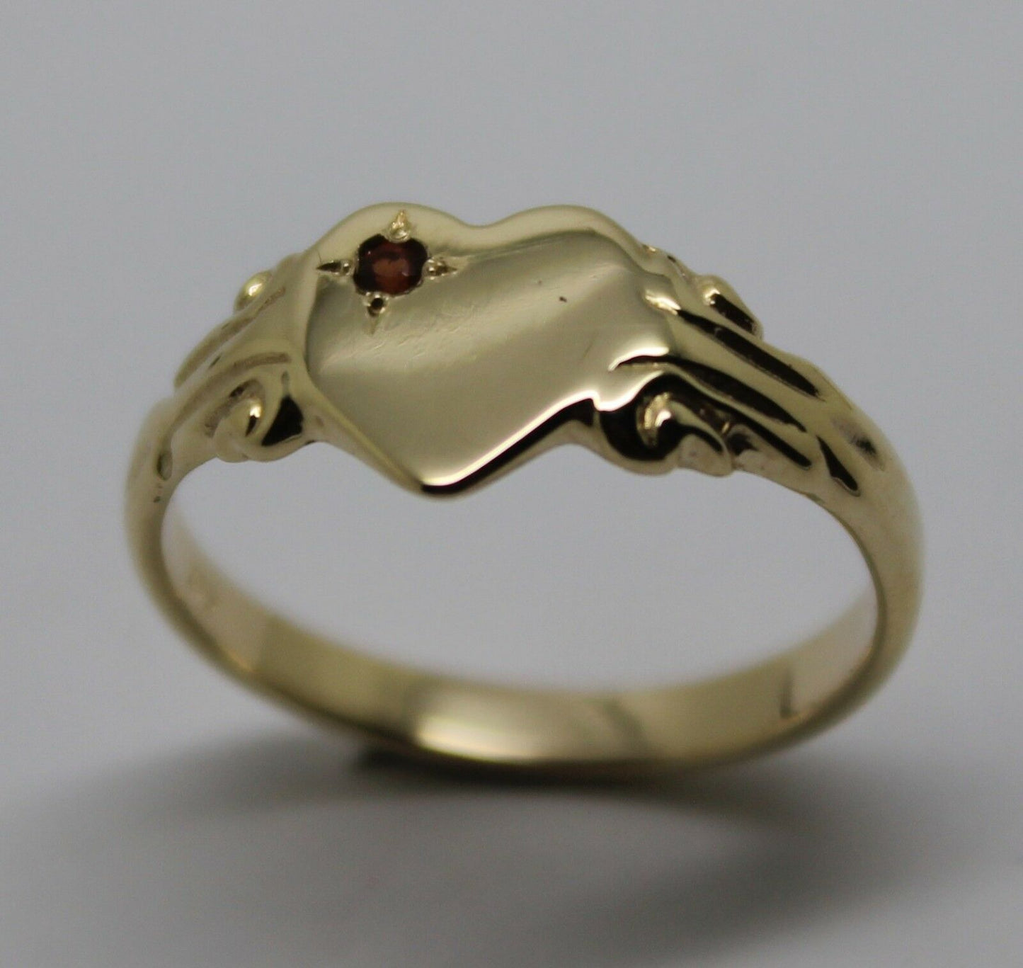 July Birthstone 9ct Yellow Gold 375 Red Ruby Stone Heart Signet Ring