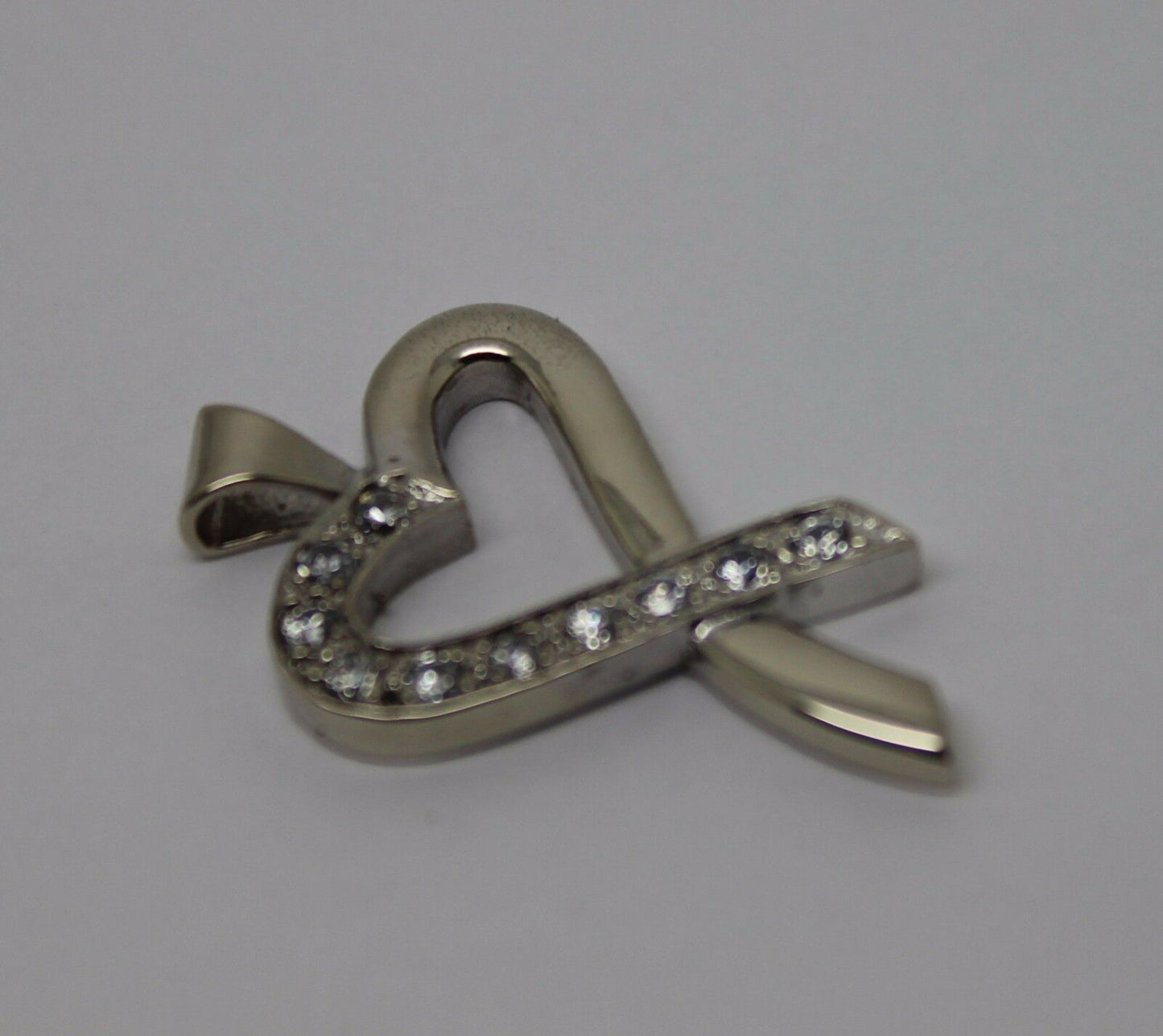 Genuine 9ct 9k 375 White Gold Cubic Zirconia Heart Pendant
