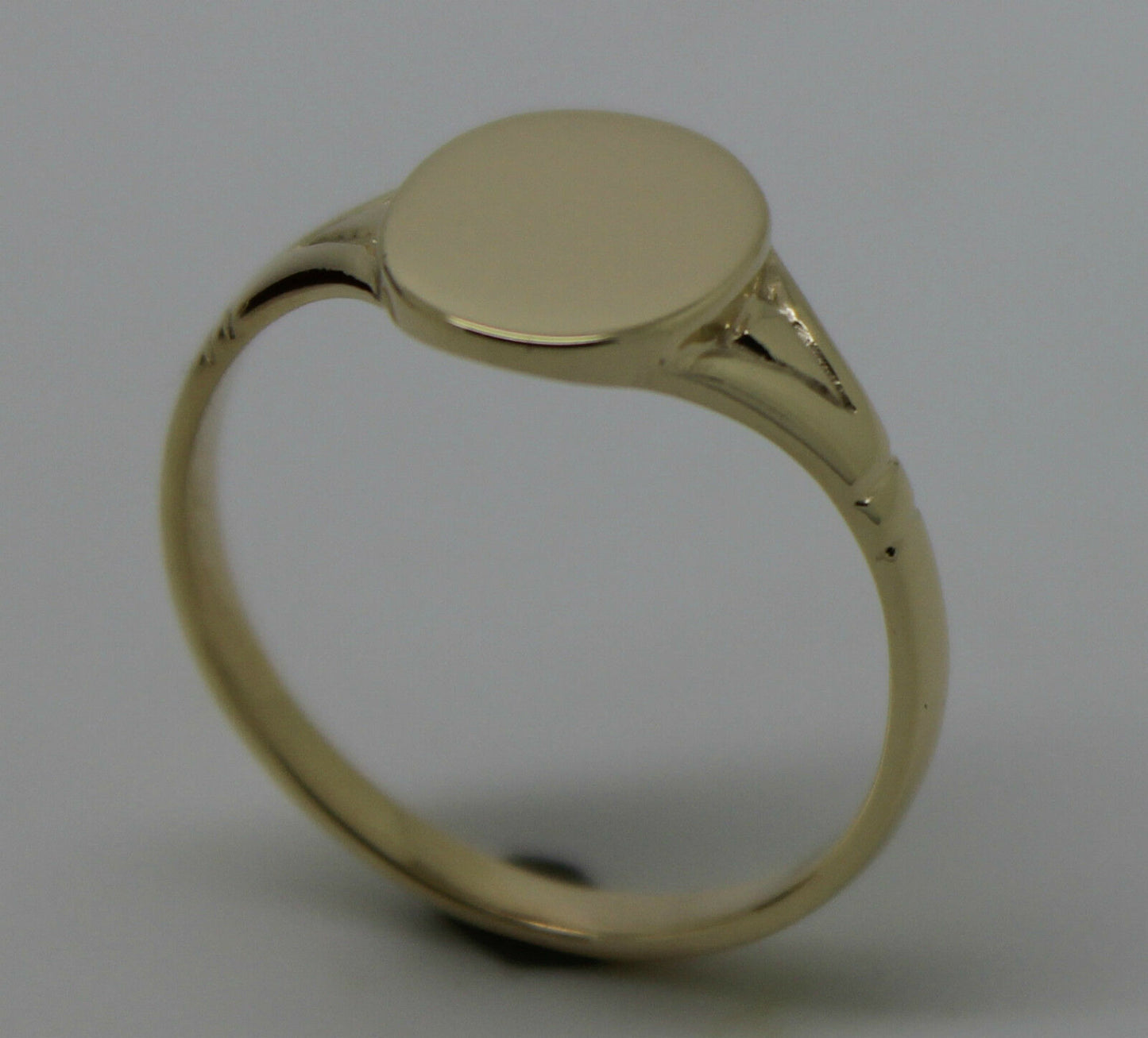 Kaedesigns Genuine Solid 9ct Yellow, Rose or White Gold Oval Signet Ring