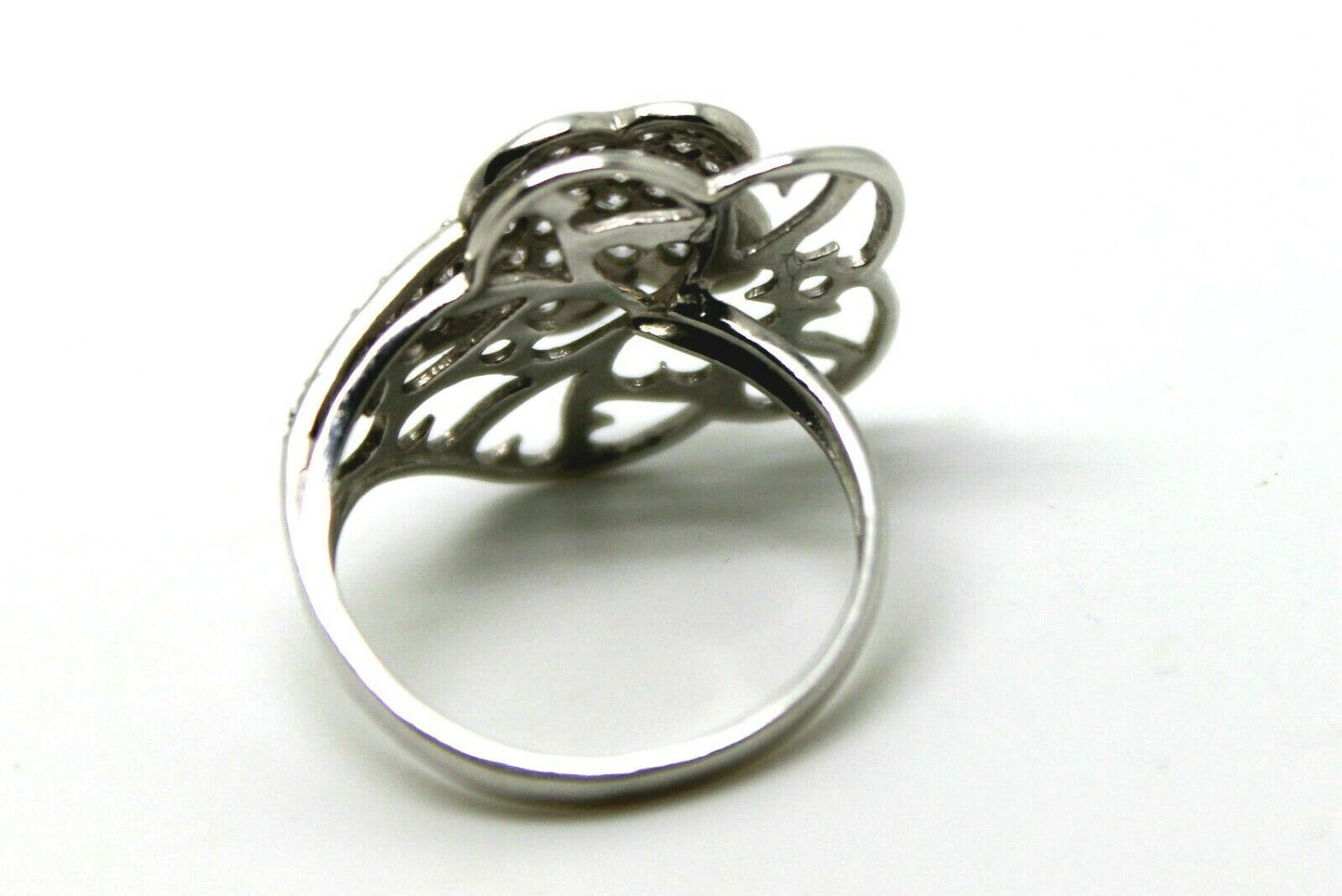 Genuine 18ct Four Leaf Clover Cubic Zircon White Gold Dress Ring