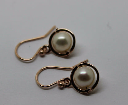Kaedesigns, New Genuine 9ct Yellow, Rose or White Gold 7.6mm White Pearl Belcher Hook Earrings