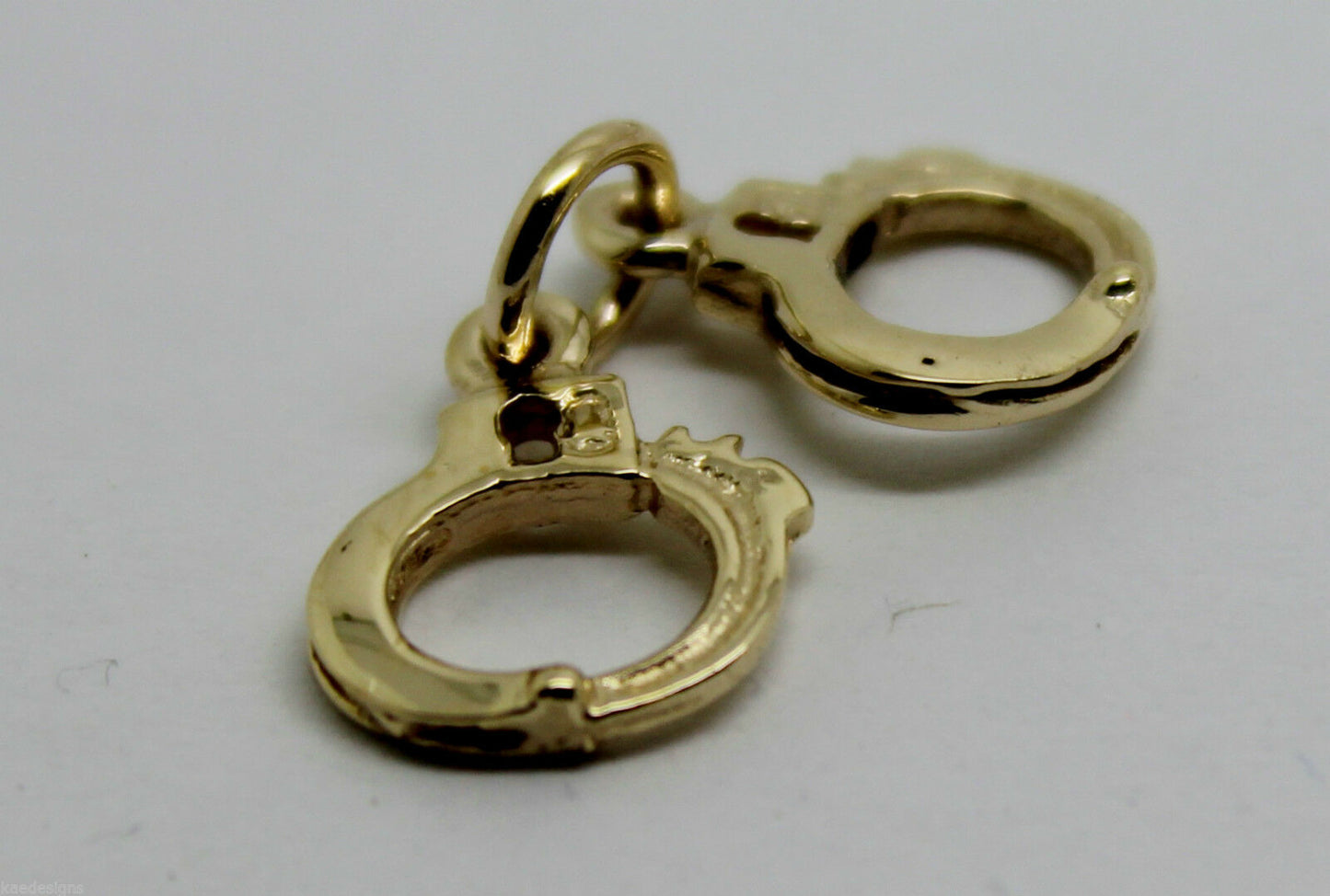 Kaedesigns, 9ct 9k Yellow or Rose or White Gold 375 Handcuffs Charm Or Pendant