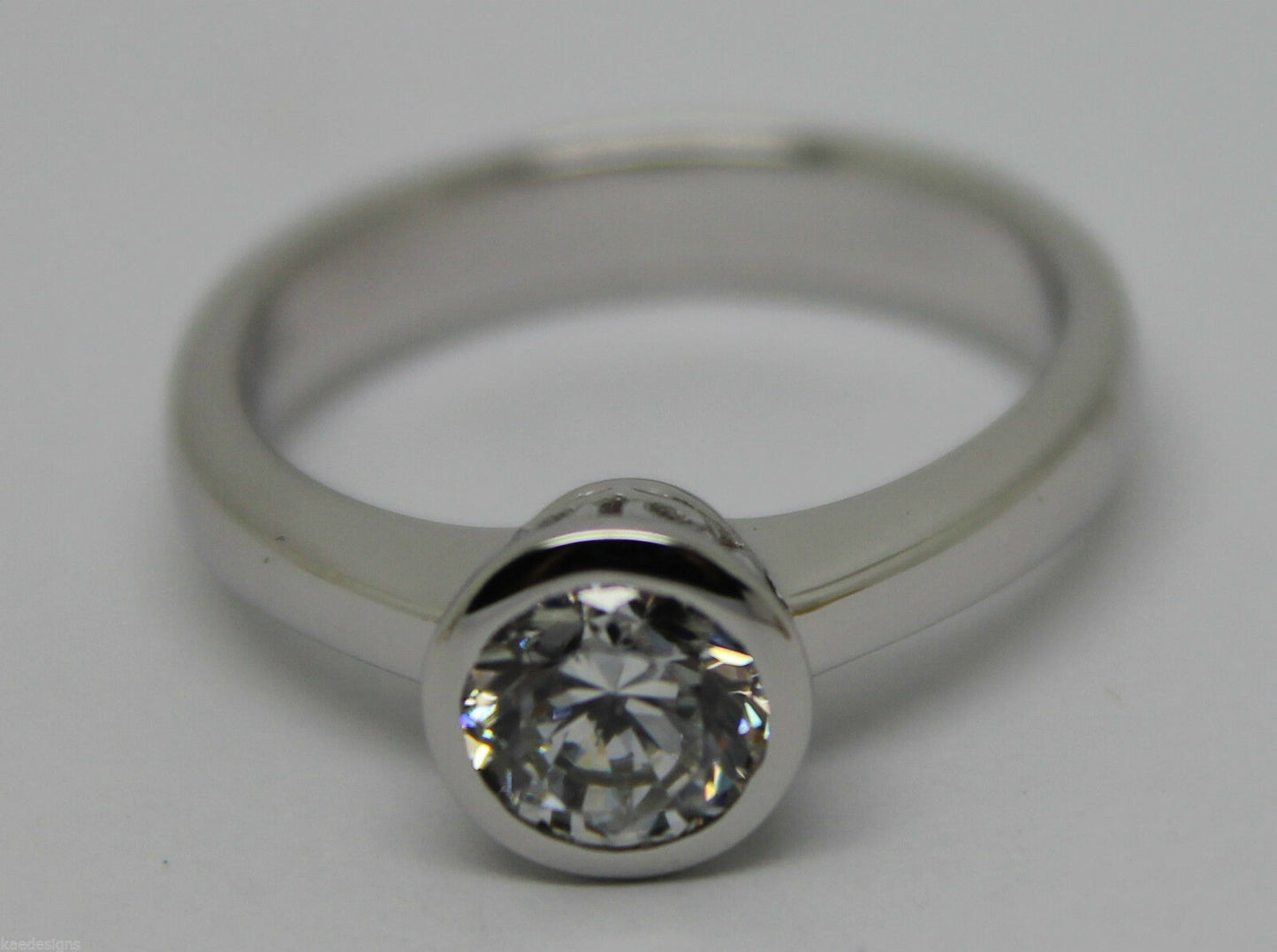 Genuine Cubic Zirconia 9ct Solid White Gold  Ring Size Q