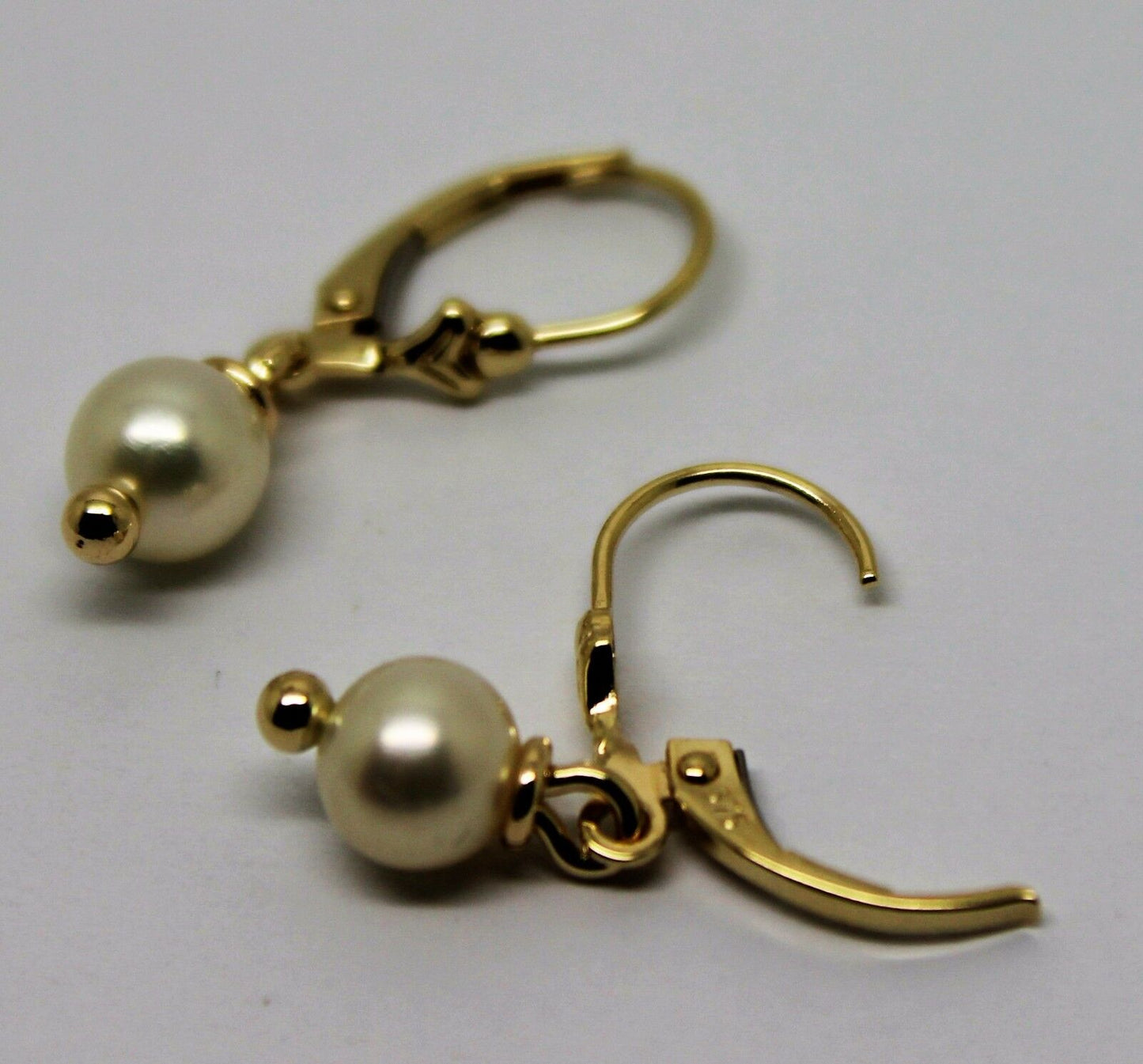Kaedesigns 9ct 9k 375 Yellow, Rose or White Gold 6mm White Pearl Continental Clip Earrings