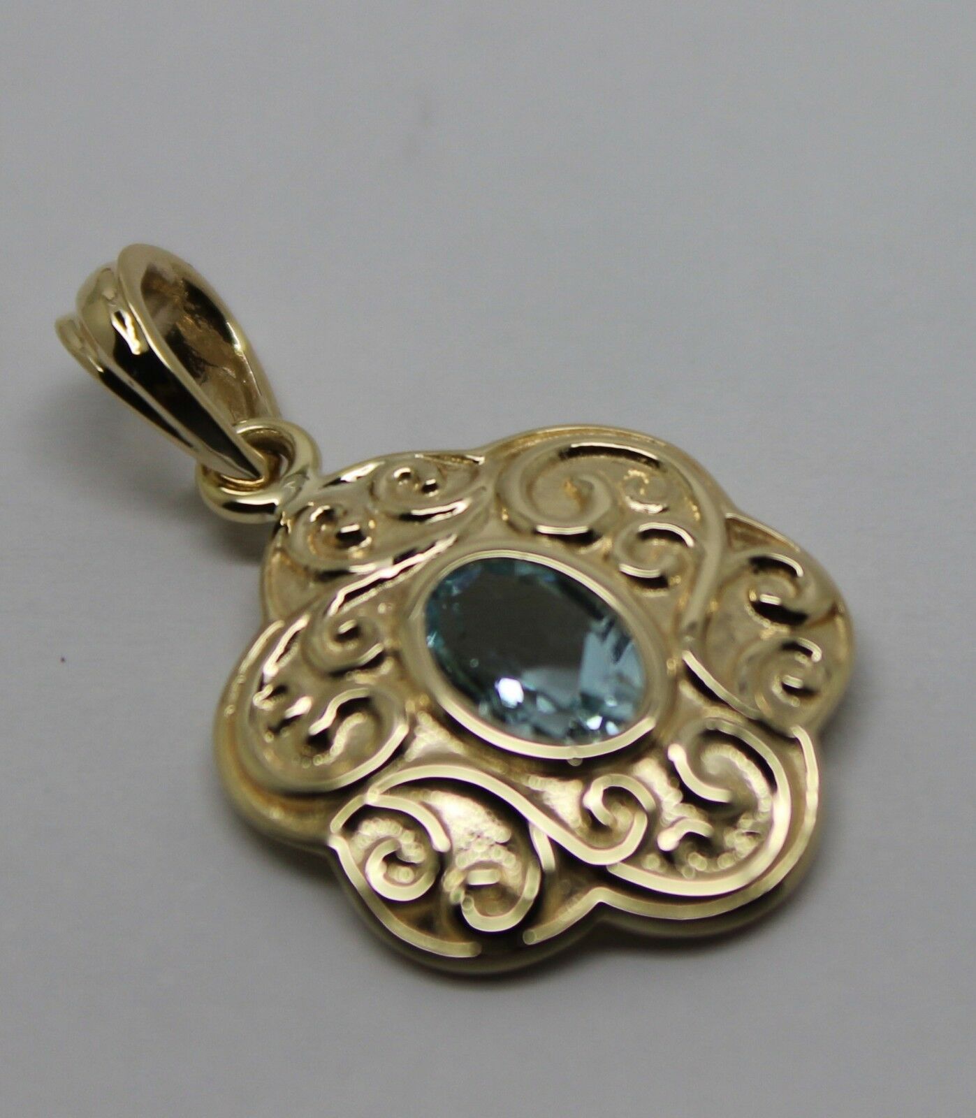 Genuine 9ct 9k Yellow Gold Antique Aquamarine Filigree Pendant