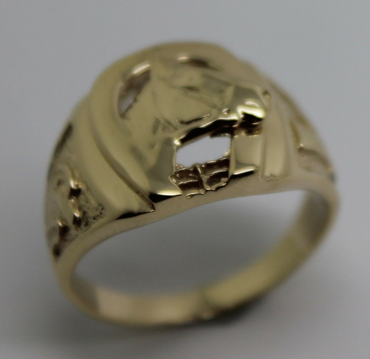 Kaedesigns, 9ct 375 Yellow or Rose or White Gold Large Heavy Horse Shoe Ring 390
