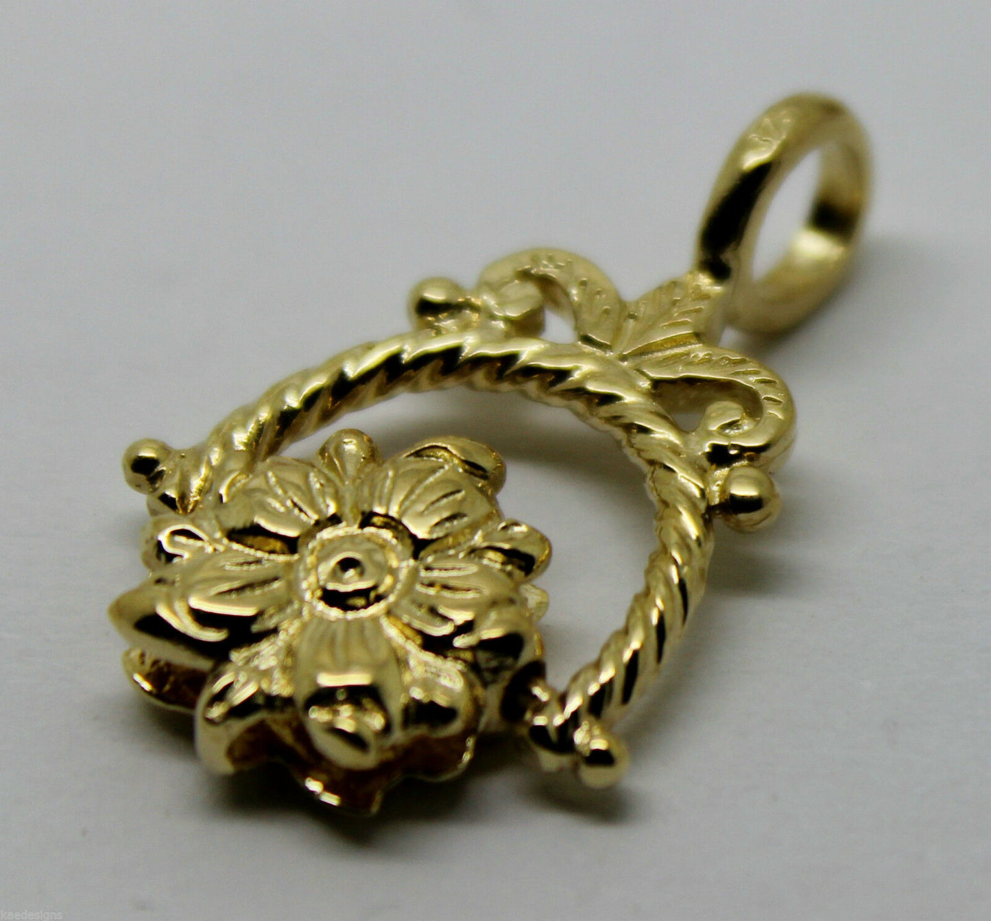 Genuine 9ct 9k 375 Yellow, Rose or White Gold  Flower Spinner Pendant