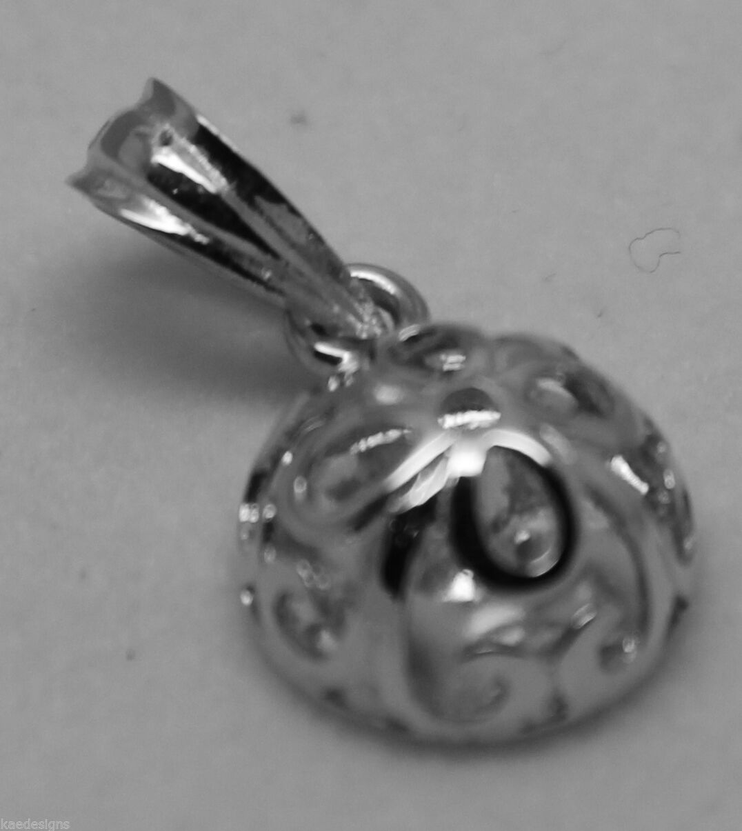 Genuine Solid 9ct Yellow Or Rose Or White Gold Half Ball Filigree Flower Pendant