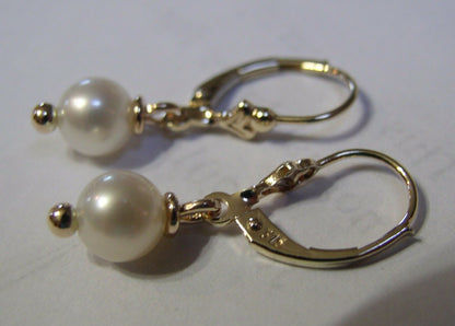 Kaedesigns 9ct 9k 375 Yellow, Rose or White Gold 6mm White Pearl Continental Clip Earrings
