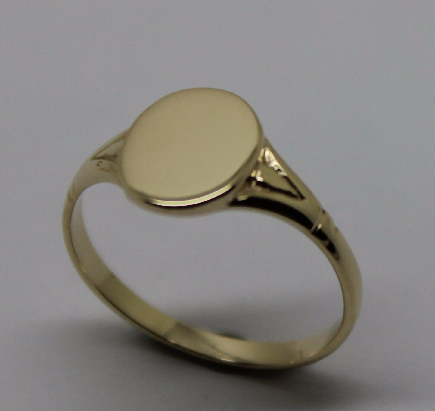 Kaedesigns Genuine Solid 9ct Yellow, Rose or White Gold Oval Signet Ring